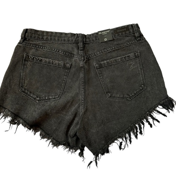 NWT BLANK NYC Black Frayed Hem Denim Shorts Sabotage - Picture 7 of 11